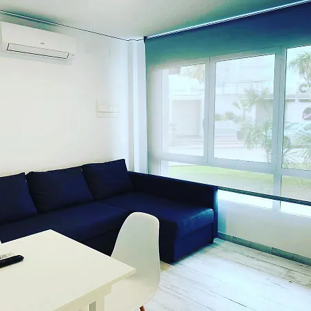 1ª Linea By Hugo - Familias Y Mayores De 25 * 간디아