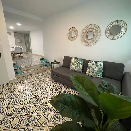 1ª Linea By Hugo - Familias Appartamento